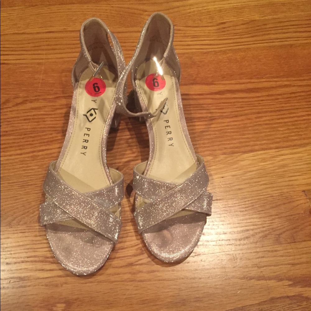 Katy perry size 6 rose gold shoes